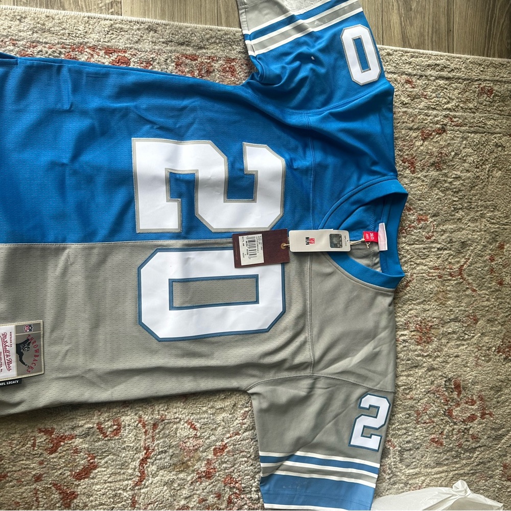 Detroit lions sanders jersey split